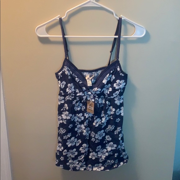 Hollister Tops - Hollister Blue with white floral cami